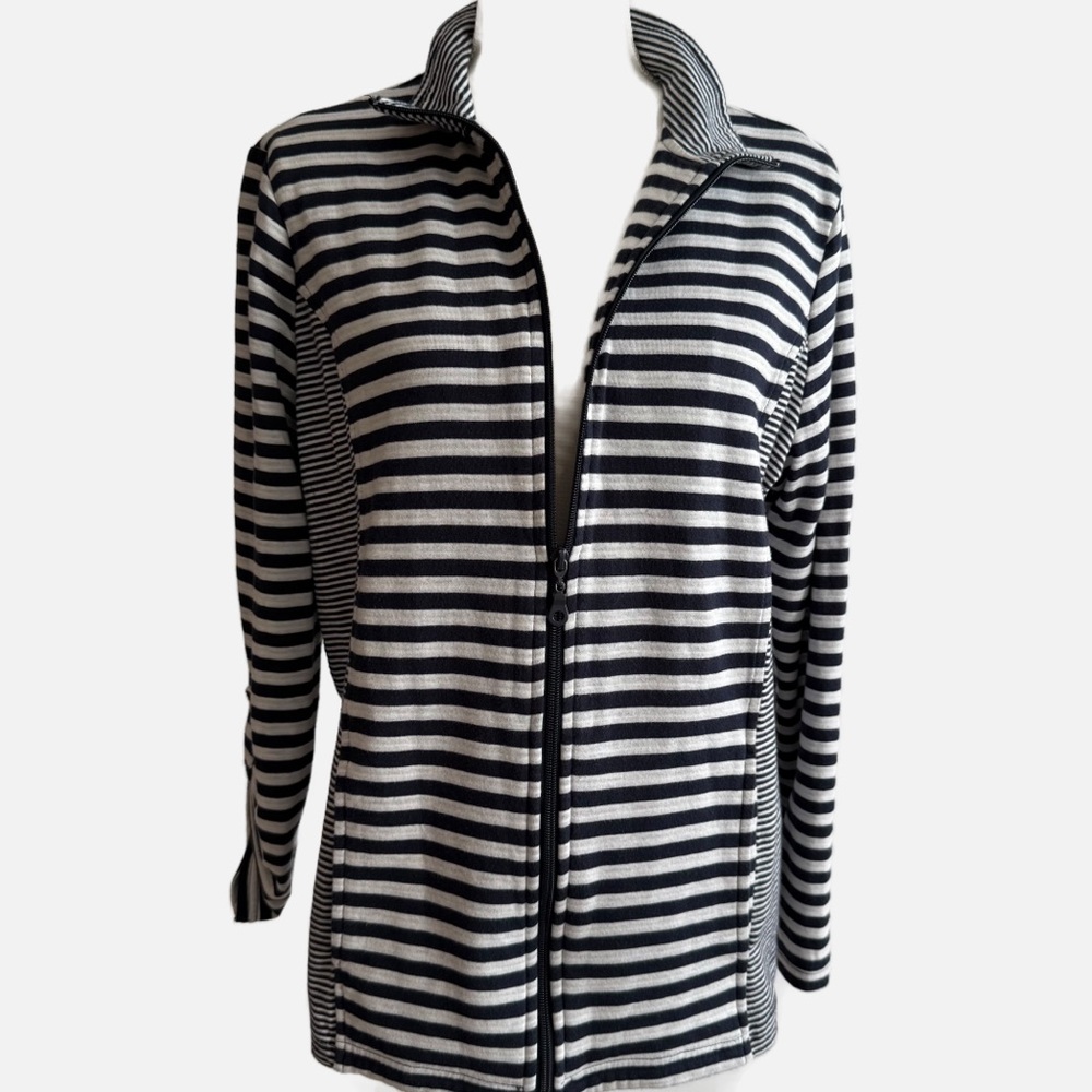 Striped Navy blue and White Zip-Up Swater